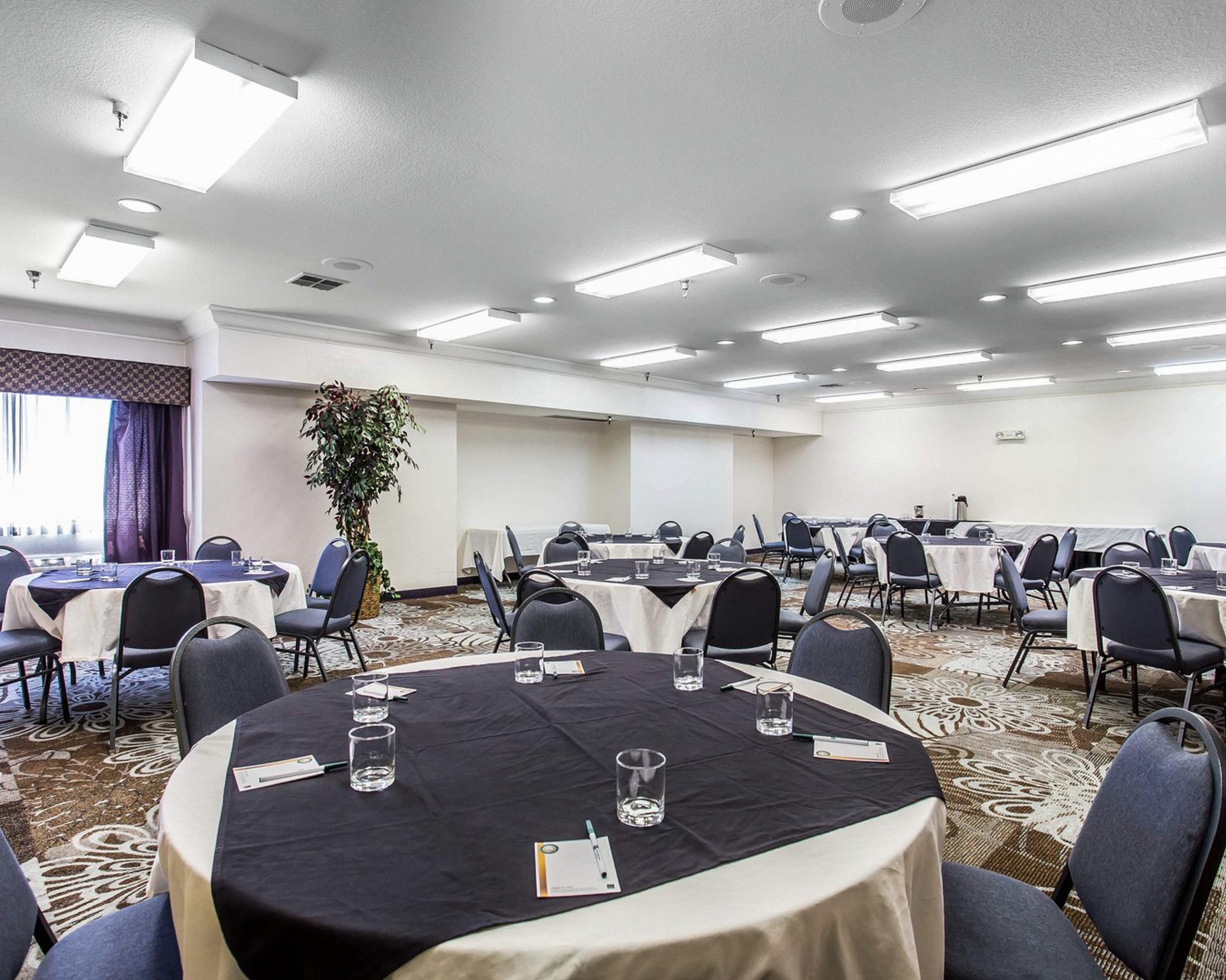 Quality Inn & Suites Denver Airport - Gateway Park Аврора Экстерьер фото